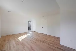 287 Orange Rd, Montclair, NJ 07042 - Photo 23