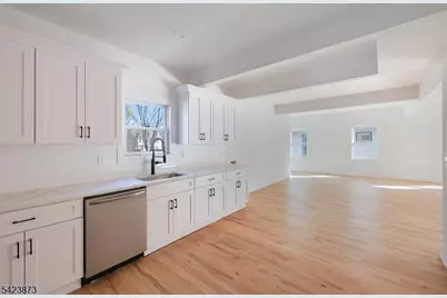 287 Orange Rd, Montclair, NJ 07042 - Photo 9