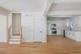 287 Orange Rd, Montclair, NJ 07042 - Photo 11