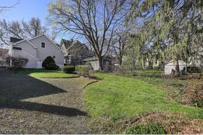 287 Orange Rd, Montclair, NJ 07042 - Photo 35