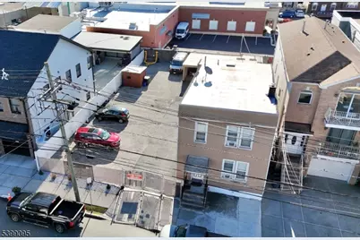 125 Malvern St, Newark, NJ 07105 - Photo 11