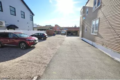 125 Malvern St, Newark, NJ 07105 - Photo 9