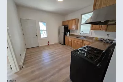 18 Michigan Ave, Paterson, NJ 07503 - Photo 5