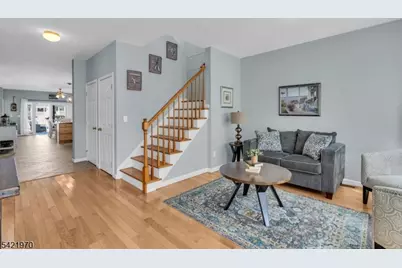 43 Farragut Dr, Brick Twp., NJ 08723 - Photo 9