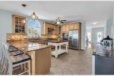 43 Farragut Dr, Brick Twp., NJ 08723 - Photo 7