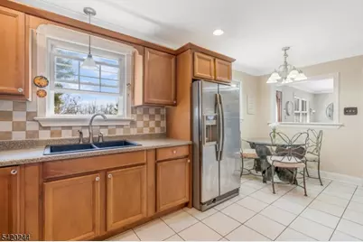 123 Thatchers Hill Rd, Raritan Township, NJ 08822 - Photo 9