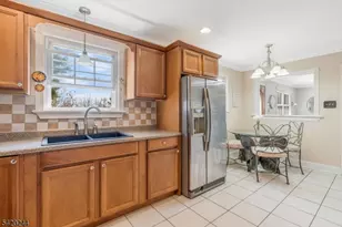 123 Thatchers Hill Rd, Raritan Township, NJ 08822 - Photo 9