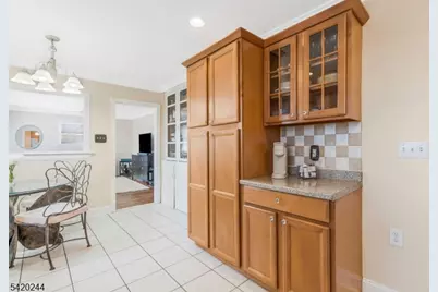 123 Thatchers Hill Rd, Raritan Township, NJ 08822 - Photo 13