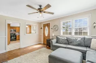 123 Thatchers Hill Rd, Raritan Township, NJ 08822 - Photo 5