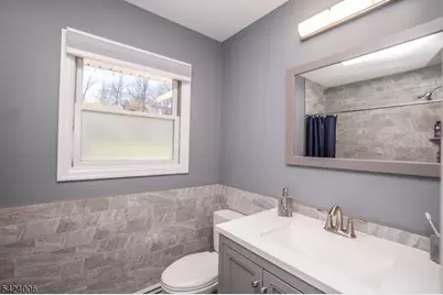 19 Valley Dr W, Vernon, NJ 07418 - Photo 9