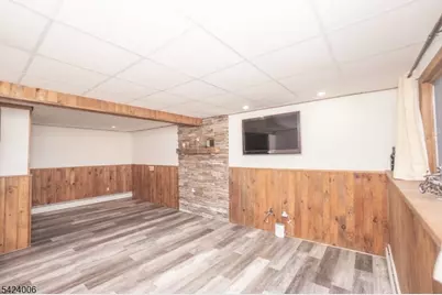 19 Valley Dr W, Vernon, NJ 07418 - Photo 19