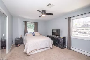 19 Valley Dr W, Vernon, NJ 07418 - Photo 7