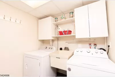 19 Valley Dr W, Vernon, NJ 07418 - Photo 17