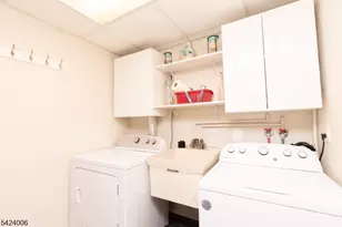 19 Valley Dr W, Vernon, NJ 07418 - Photo 17