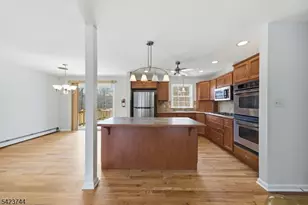 911 Upper Dr, Stillwater, NJ 07860 - Photo 7