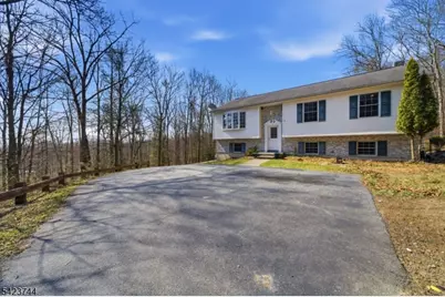 911 Upper Dr, Stillwater, NJ 07860 - Photo 3