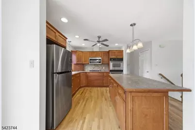 911 Upper Dr, Stillwater, NJ 07860 - Photo 9