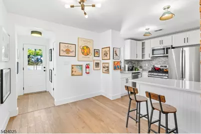 205 South Jefferson Street, Orange, NJ 07050 - Photo 7