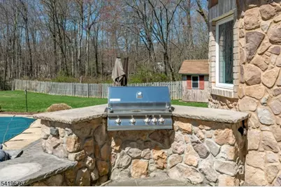 262 Skyline Dr, Long Hill Township, NJ 07946 - Photo 3