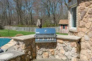 262 Skyline Dr, Long Hill Township, NJ 07946 - Photo 3