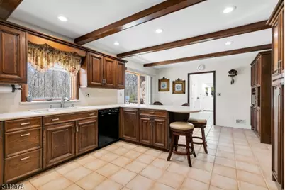 262 Skyline Dr, Long Hill Township, NJ 07946 - Photo 15