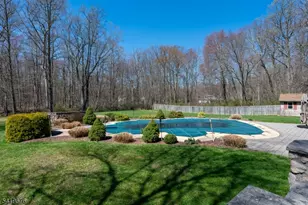 262 Skyline Dr, Long Hill Township, NJ 07946 - Photo 5