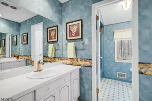 262 Skyline Dr, Long Hill Township, NJ 07946 - Photo 31