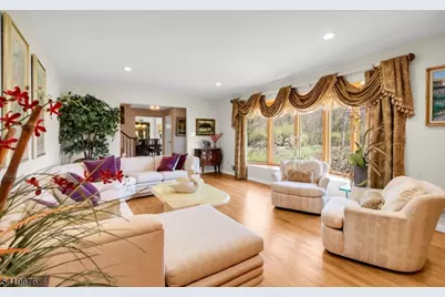 262 Skyline Dr, Long Hill Township, NJ 07946 - Photo 9