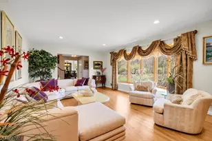 262 Skyline Dr, Long Hill Township, NJ 07946 - Photo 9