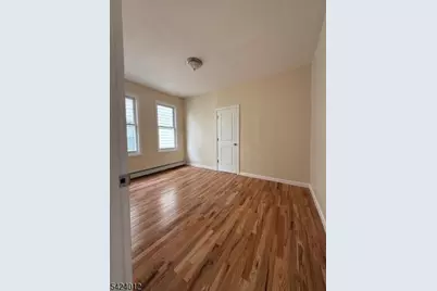 219 Renner Ave, Newark, NJ 07112 - Photo 7