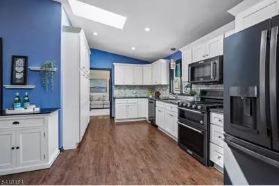 325 Manor Ave, Cranford Township, NJ 07016 - Photo 7