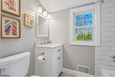 14 Edgewood Rd, Chatham, NJ 07928 - Photo 13