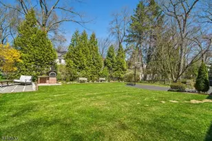 14 Edgewood Rd, Chatham, NJ 07928 - Photo 23