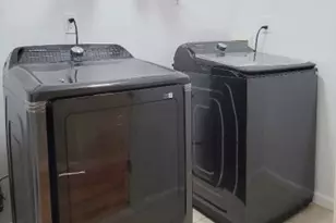 11 Wallis Ave, Jersey City, NJ 07306 - Photo 15