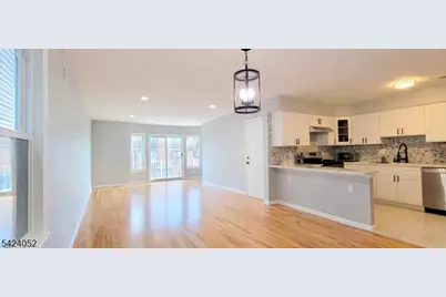 11 Wallis Ave #1, Jersey City, NJ 07306 - Photo 3