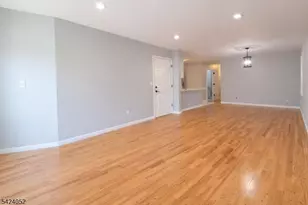 11 Wallis Ave, Jersey City, NJ 07306 - Photo 5