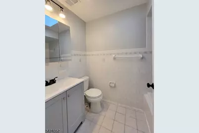 11 Wallis Ave #1, Jersey City, NJ 07306 - Photo 9