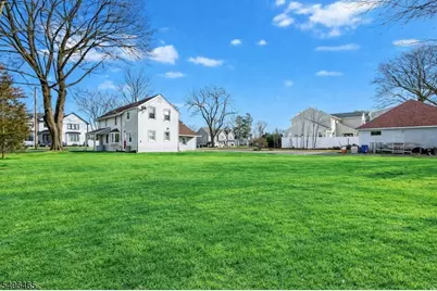 51 Washburn Rd, Pequannock Township, NJ 07444 - Photo 1