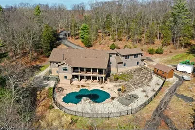 235 Long View Union Grove, Bedminster Township, NJ 07931 - Photo 5