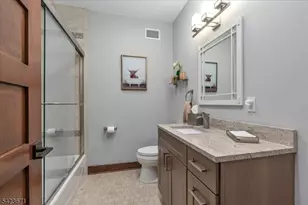 235 Long View Union Grove, Bedminster Township, NJ 07931 - Photo 29