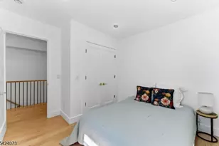 113 Oak St, Jersey City, NJ 07304 - Photo 5