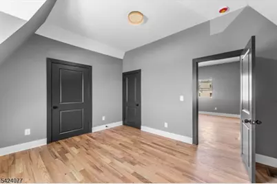 219 Clerk St, Jersey City, NJ 07305 - Photo 5