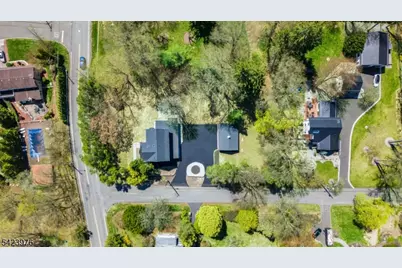 175 E Crescent Ave, Allendale, NJ 07401 - Photo 41