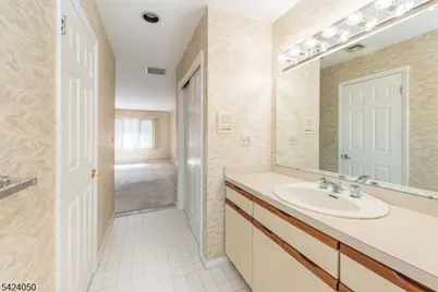 141 Wedgewood Dr18, Woodland Park, NJ 07424 - Photo 13