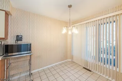 141 Wedgewood Dr18, Woodland Park, NJ 07424 - Photo 9