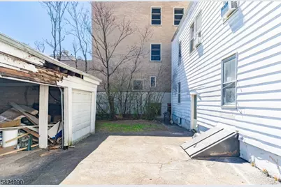 316 Ellery Ave, Newark, NJ 07106 - Photo 35