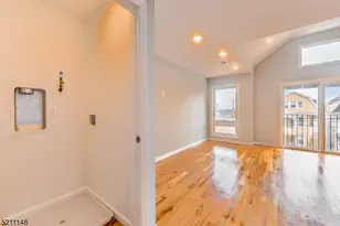 255 Chadwick Ave Apt, Newark, NJ 07108 - Photo 9