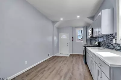 162 S Clinton St, East Orange, NJ 07018 - Photo 5