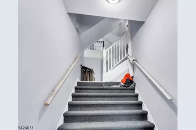 162 S Clinton St, East Orange, NJ 07018 - Photo 11