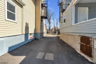 162 S Clinton St, East Orange, NJ 07018 - Photo 27